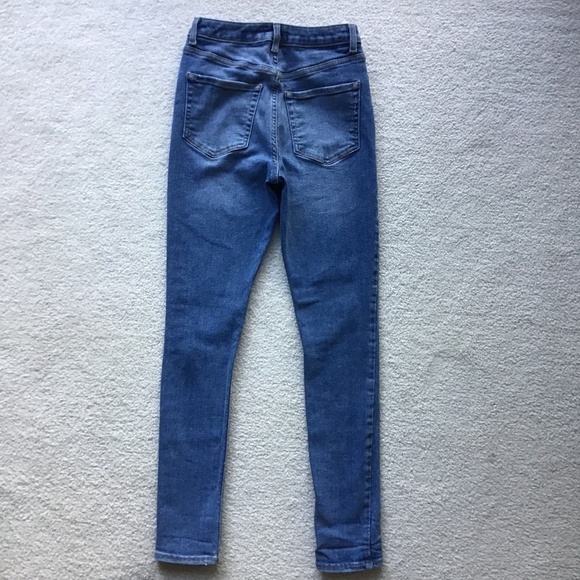 FOREVER 21 SKINNY DISTRESSED BLUE JEANS Size 25 - Picture 2 of 6